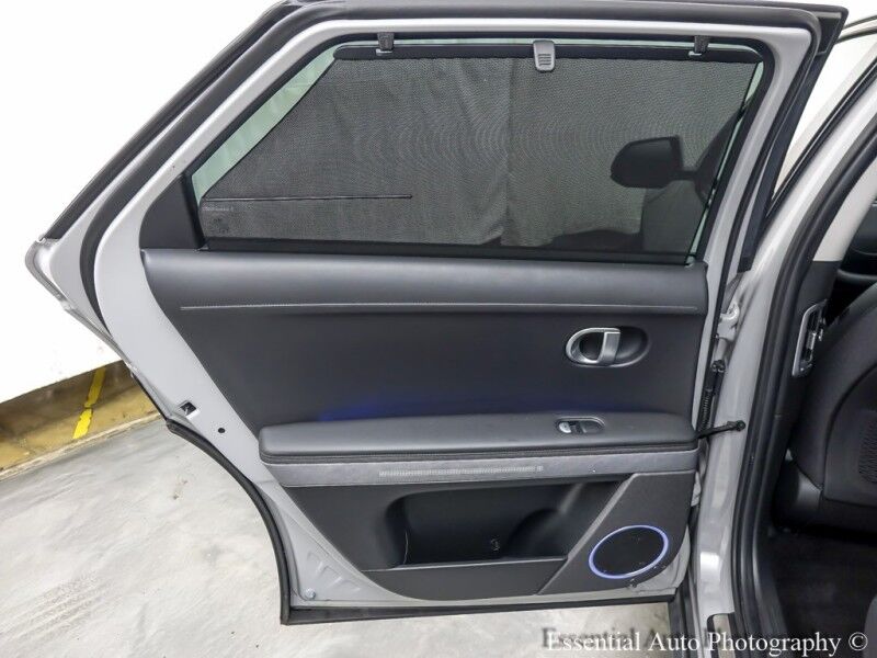 2023 Hyundai IONIQ 5 Limited PRICE INCLUDES $4000 IRS TAX CREDIT!! YOU MUST QUALIFY!! Willowbrook IL