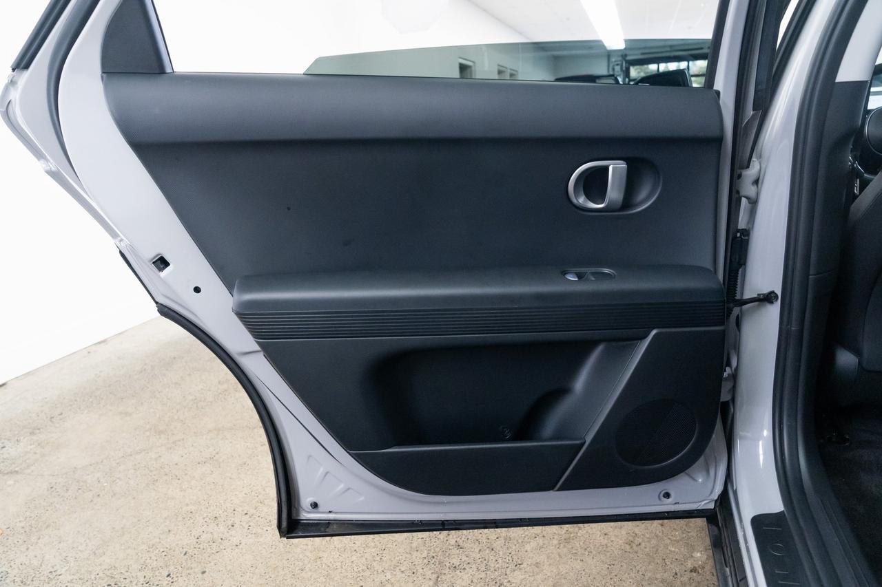 2023 Hyundai IONIQ 5 SE 1 Owner Heated Seats Lane Keep Assist Portland OR