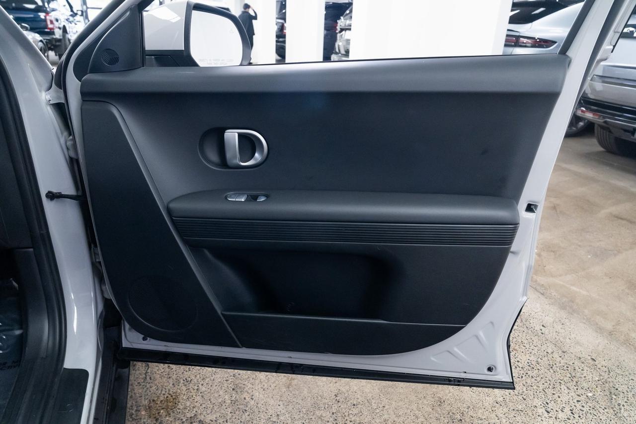 2023 Hyundai IONIQ 5 SE 1 Owner Heated Seats Lane Keep Assist Portland OR