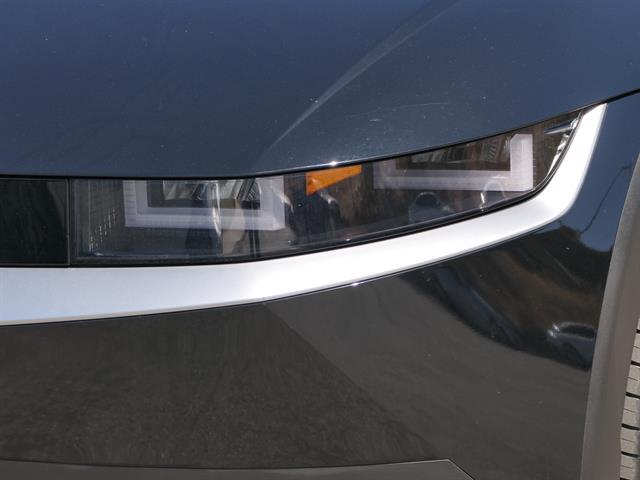 2023 Hyundai IONIQ 5 SE Standard Range