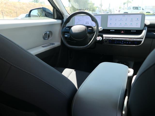 2023 Hyundai IONIQ 5 SE Standard Range