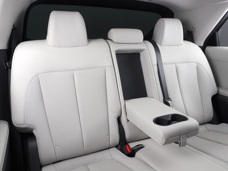 2023 Hyundai IONIQ 5 SEL (77 kWh Battery - 303 Mile Range) *NAVIGATION, SAFETY ALERTS, ADAPTIVE CRUISE, BACKUP-CAMERA, COLOR TOUCHSCREEN, HEATED SEATS/STEERING, POWER TAILGATE, WIRELESS CHARGING, ANDROID & APPLE Round Rock TX