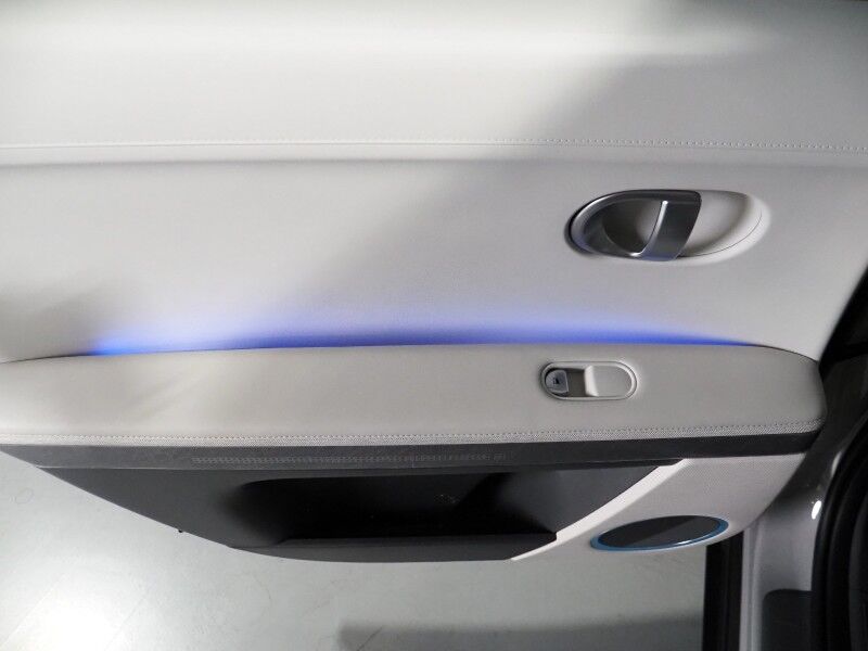 2023 Hyundai IONIQ 5 SEL (77 kWh Battery - 303 Mile Range) *NAVIGATION, SAFETY ALERTS, ADAPTIVE CRUISE, BACKUP-CAMERA, COLOR TOUCHSCREEN, HEATED SEATS/STEERING, POWER TAILGATE, WIRELESS CHARGING, ANDROID & APPLE Round Rock TX