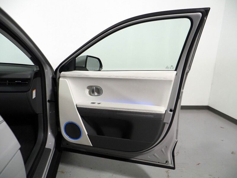 2023 Hyundai IONIQ 5 SEL (77 kWh Battery - 303 Mile Range) *NAVIGATION, SAFETY ALERTS, ADAPTIVE CRUISE, BACKUP-CAMERA, COLOR TOUCHSCREEN, HEATED SEATS/STEERING, POWER TAILGATE, WIRELESS CHARGING, ANDROID & APPLE Round Rock TX