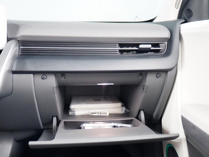 2023 Hyundai IONIQ 5 SEL (77 kWh Battery - 303 Mile Range) *NAVIGATION, SAFETY ALERTS, ADAPTIVE CRUISE, BACKUP-CAMERA, COLOR TOUCHSCREEN, HEATED SEATS/STEERING, POWER TAILGATE, WIRELESS CHARGING, ANDROID & APPLE Round Rock TX