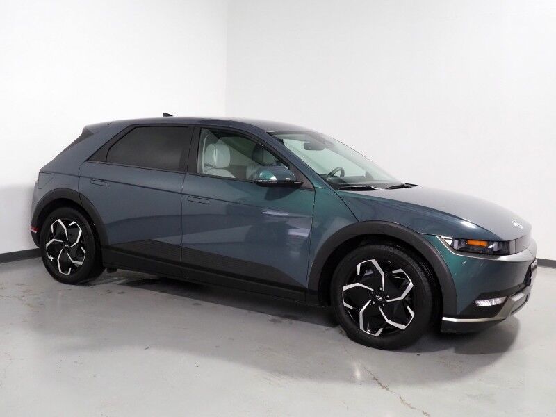 2023 Hyundai IONIQ 5 SEL (77 kWh Battery - 303 Mile Range) *NAVIGATION, SAFETY ALERTS, ADAPTIVE CRUISE, BACKUP-CAMERA, COLOR TOUCHSCREEN, HEATED SEATS/STEERING, POWER TAILGATE, WIRELESS CHARGING, ANDROID & APPLE