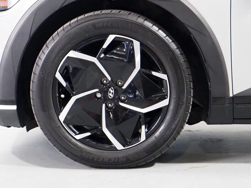 2023 Hyundai IONIQ 5 SEL AWD *NAVIGATION, ADAPTIVE CRUISE, SAFETY ALERTS, BACKUP-CAMERA, COLOR TOUCHSCREEN, HEATED SEATS/STEERING, POWER LIFTGATE, WIRELESS CHARGING, ANDROID & APPLE Round Rock TX