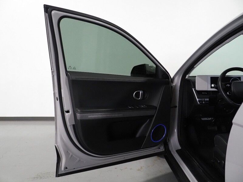 2023 Hyundai IONIQ 5 SEL AWD *NAVIGATION, ADAPTIVE CRUISE, SAFETY ALERTS, BACKUP-CAMERA, COLOR TOUCHSCREEN, HEATED SEATS/STEERING, POWER LIFTGATE, WIRELESS CHARGING, ANDROID & APPLE Round Rock TX