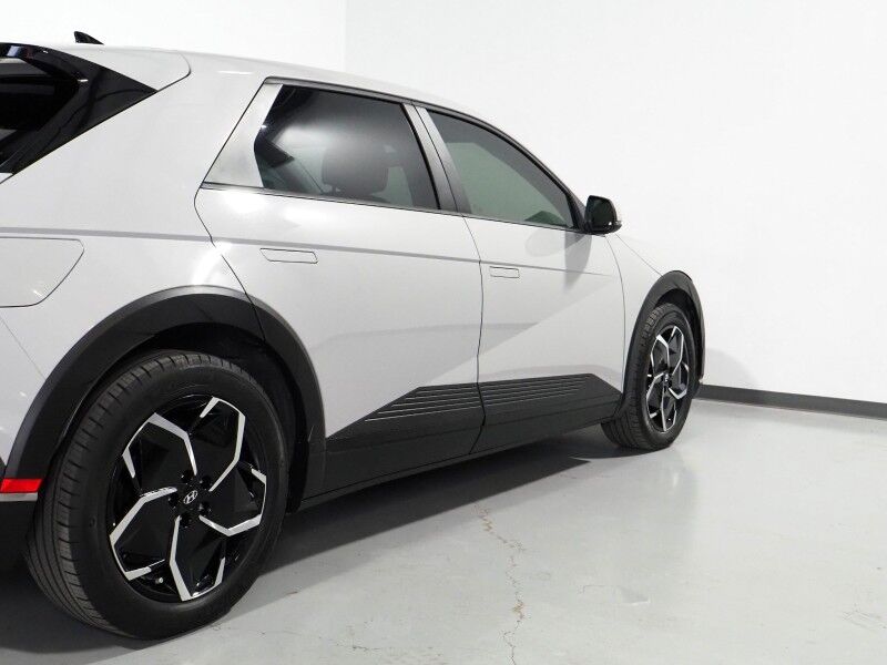 2023 Hyundai IONIQ 5 SEL AWD *NAVIGATION, ADAPTIVE CRUISE, SAFETY ALERTS, BACKUP-CAMERA, COLOR TOUCHSCREEN, HEATED SEATS/STEERING, POWER LIFTGATE, WIRELESS CHARGING, ANDROID & APPLE Round Rock TX