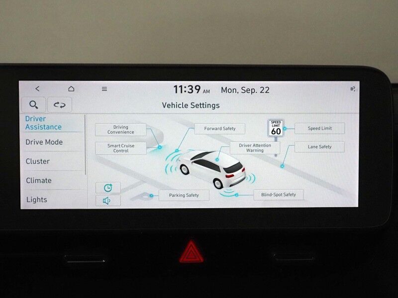 2023 Hyundai IONIQ 5 SEL AWD *NAVIGATION, ADAPTIVE CRUISE, SAFETY ALERTS, BACKUP-CAMERA, COLOR TOUCHSCREEN, HEATED SEATS/STEERING, POWER LIFTGATE, WIRELESS CHARGING, ANDROID & APPLE Round Rock TX