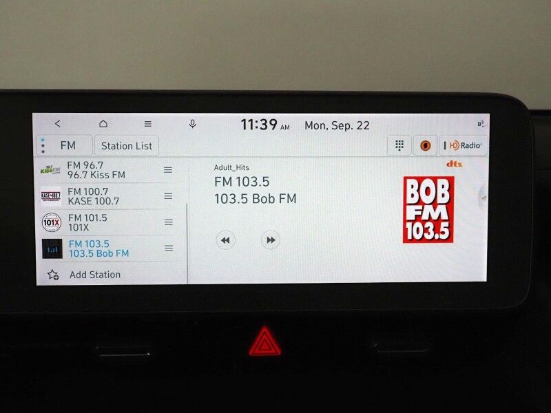 2023 Hyundai IONIQ 5 SEL AWD *NAVIGATION, ADAPTIVE CRUISE, SAFETY ALERTS, BACKUP-CAMERA, COLOR TOUCHSCREEN, HEATED SEATS/STEERING, POWER LIFTGATE, WIRELESS CHARGING, ANDROID & APPLE Round Rock TX