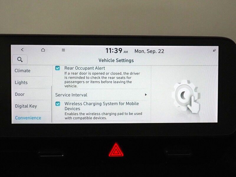 2023 Hyundai IONIQ 5 SEL AWD *NAVIGATION, ADAPTIVE CRUISE, SAFETY ALERTS, BACKUP-CAMERA, COLOR TOUCHSCREEN, HEATED SEATS/STEERING, POWER LIFTGATE, WIRELESS CHARGING, ANDROID & APPLE Round Rock TX