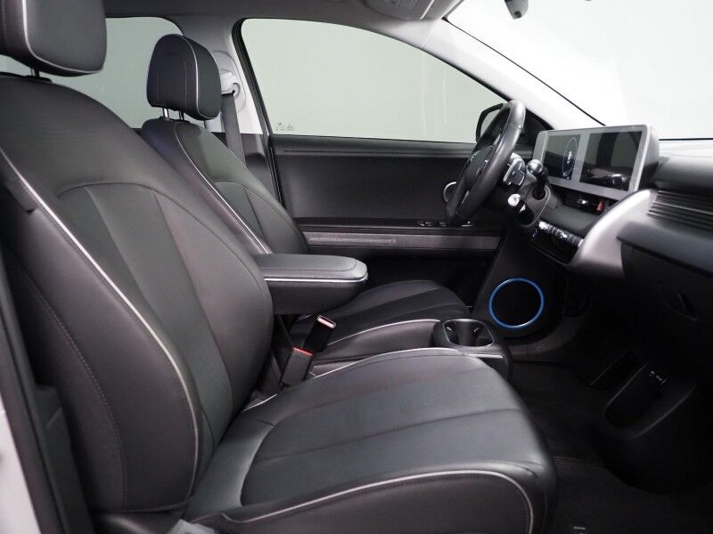 2023 Hyundai IONIQ 5 SEL AWD *NAVIGATION, ADAPTIVE CRUISE, SAFETY ALERTS, BACKUP-CAMERA, COLOR TOUCHSCREEN, HEATED SEATS/STEERING, POWER LIFTGATE, WIRELESS CHARGING, ANDROID & APPLE Round Rock TX