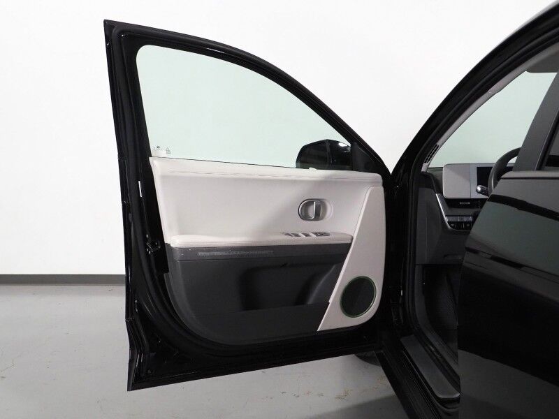 2023 Hyundai IONIQ 5 SEL AWD *NAVIGATION, ADAPTIVE CRUISE, SAFETY ALERTS, BACKUP-CAMERA, COLOR TOUCHSCREEN, HEATED SEATS/STEERING, POWER LIFTGATE, WIRELESS CHARGING, ANDROID & APPLE Round Rock TX