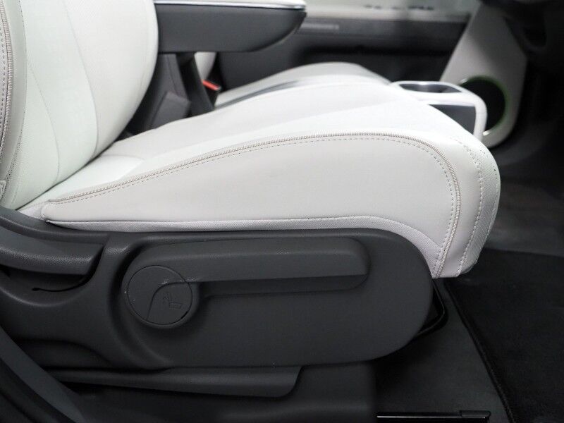 2023 Hyundai IONIQ 5 SEL AWD *NAVIGATION, ADAPTIVE CRUISE, SAFETY ALERTS, BACKUP-CAMERA, COLOR TOUCHSCREEN, HEATED SEATS/STEERING, POWER LIFTGATE, WIRELESS CHARGING, ANDROID & APPLE Round Rock TX