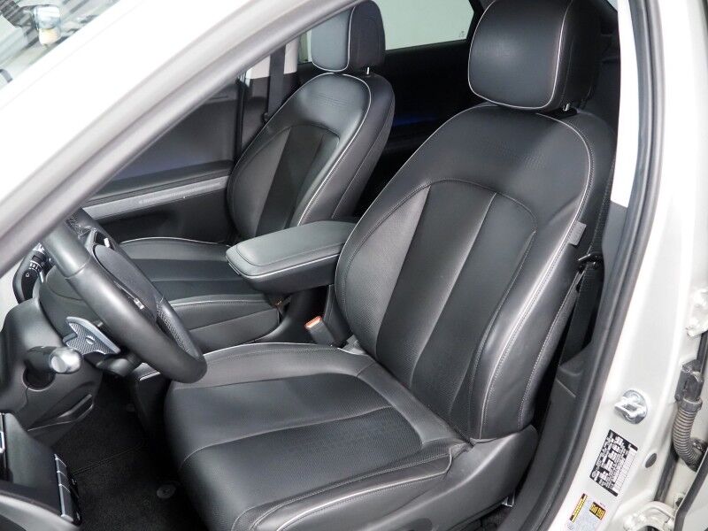 2023 Hyundai IONIQ 5 SEL AWD *NAVIGATION, ADAPTIVE CRUISE, SAFETY ALERTS, BACKUP-CAMERA, COLOR TOUCHSCREEN, HEATED SEATS/STEERING, POWER LIFTGATE, WIRELESS CHARGING, ANDROID & APPLE Round Rock TX