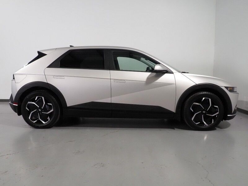 2023 Hyundai IONIQ 5 SEL AWD *NAVIGATION, ADAPTIVE CRUISE, SAFETY ALERTS, BACKUP-CAMERA, COLOR TOUCHSCREEN, HEATED SEATS/STEERING, POWER LIFTGATE, WIRELESS CHARGING, ANDROID & APPLE Round Rock TX