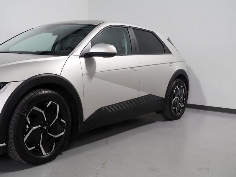 2023 Hyundai IONIQ 5 SEL AWD *NAVIGATION, ADAPTIVE CRUISE, SAFETY ALERTS, BACKUP-CAMERA, COLOR TOUCHSCREEN, HEATED SEATS/STEERING, POWER LIFTGATE, WIRELESS CHARGING, ANDROID & APPLE Round Rock TX