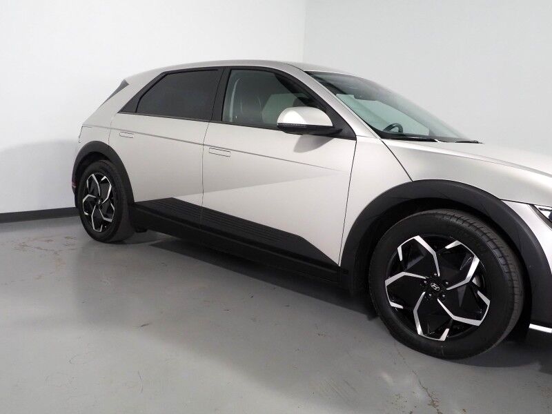 2023 Hyundai IONIQ 5 SEL AWD *NAVIGATION, ADAPTIVE CRUISE, SAFETY ALERTS, BACKUP-CAMERA, COLOR TOUCHSCREEN, HEATED SEATS/STEERING, POWER LIFTGATE, WIRELESS CHARGING, ANDROID & APPLE Round Rock TX