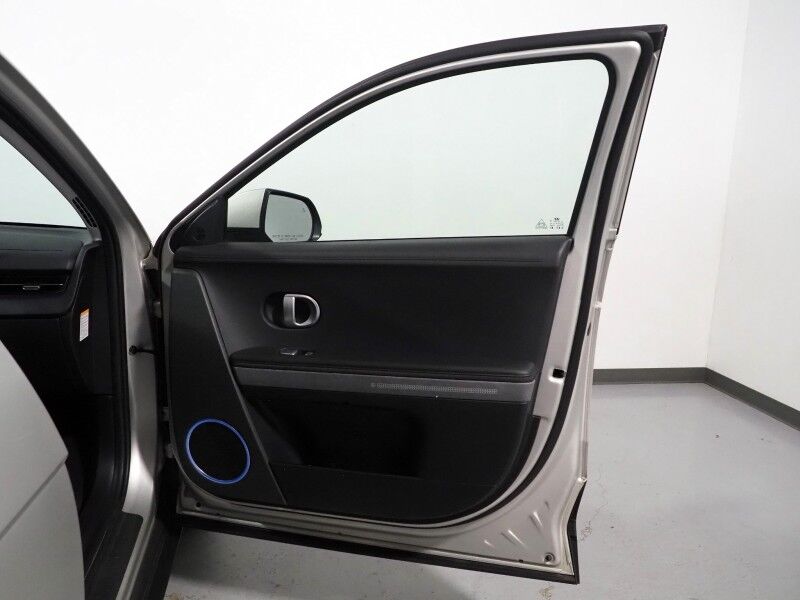 2023 Hyundai IONIQ 5 SEL AWD *NAVIGATION, ADAPTIVE CRUISE, SAFETY ALERTS, BACKUP-CAMERA, COLOR TOUCHSCREEN, HEATED SEATS/STEERING, POWER LIFTGATE, WIRELESS CHARGING, ANDROID & APPLE Round Rock TX