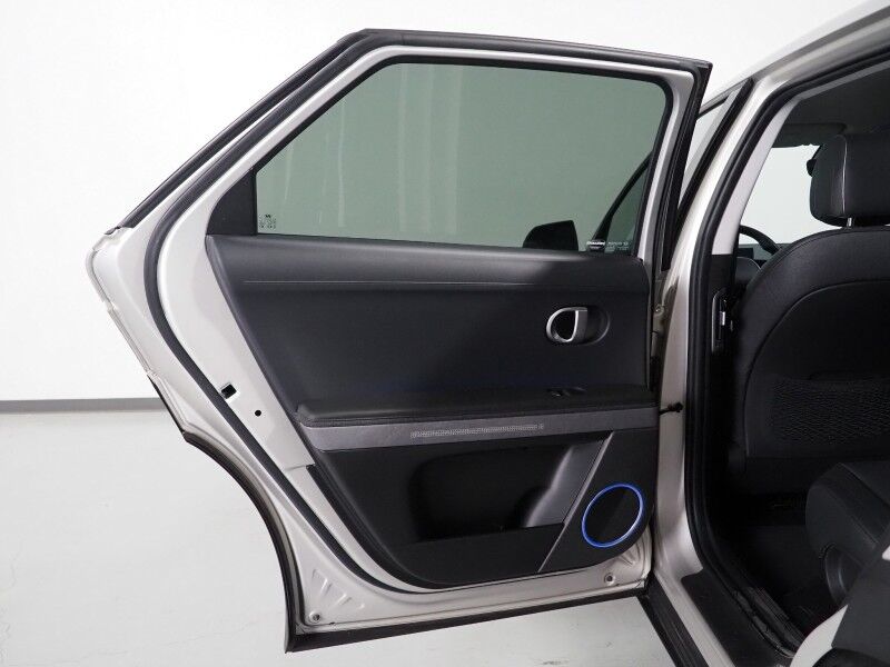 2023 Hyundai IONIQ 5 SEL AWD *NAVIGATION, ADAPTIVE CRUISE, SAFETY ALERTS, BACKUP-CAMERA, COLOR TOUCHSCREEN, HEATED SEATS/STEERING, POWER LIFTGATE, WIRELESS CHARGING, ANDROID & APPLE Round Rock TX