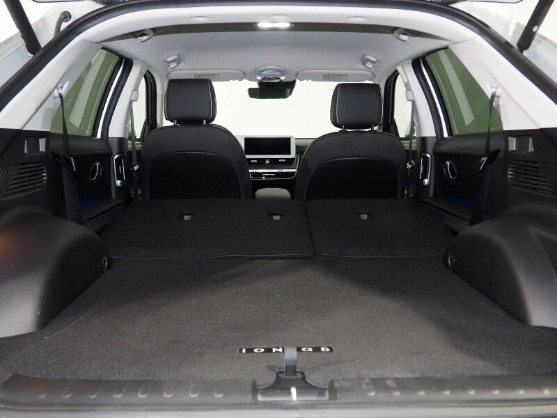 2023 Hyundai IONIQ 5 SEL AWD *NAVIGATION, ADAPTIVE CRUISE, SAFETY ALERTS, BACKUP-CAMERA, COLOR TOUCHSCREEN, HEATED SEATS/STEERING, POWER LIFTGATE, WIRELESS CHARGING, ANDROID & APPLE Round Rock TX