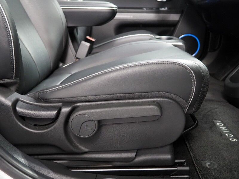 2023 Hyundai IONIQ 5 SEL AWD *NAVIGATION, ADAPTIVE CRUISE, SAFETY ALERTS, BACKUP-CAMERA, COLOR TOUCHSCREEN, HEATED SEATS/STEERING, POWER LIFTGATE, WIRELESS CHARGING, ANDROID & APPLE Round Rock TX