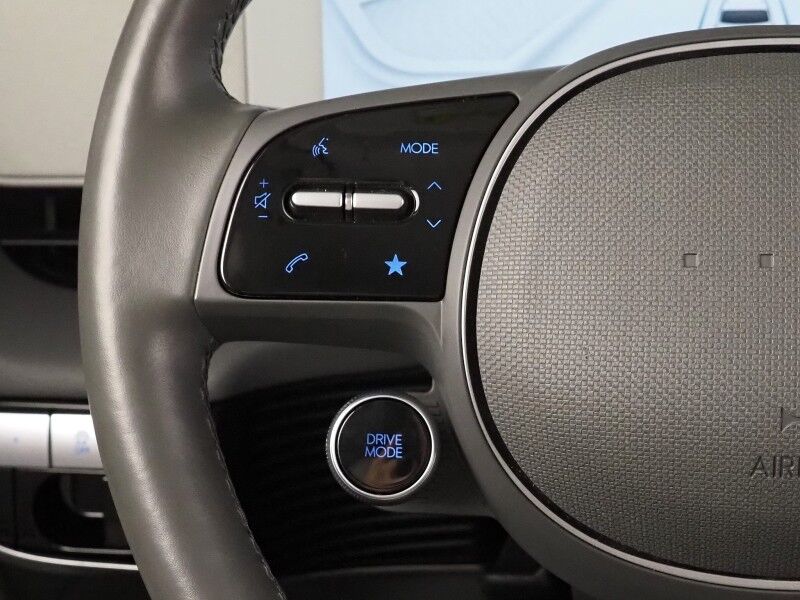 2023 Hyundai IONIQ 5 SEL AWD *NAVIGATION, SAFETY ALERTS, ADAPTIVE CRUISE, BACKUP-CAMERA, COLOR TOUCHSCREEN, HEATED SEATS/STEERING, POWER TAILGATE, WIRELESS CHARGING, ANDROID & APPLE Round Rock TX