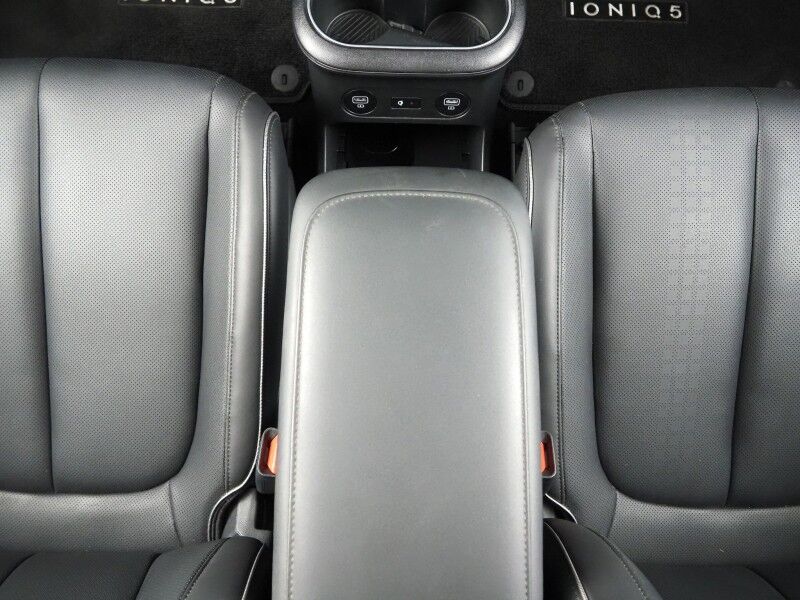 2023 Hyundai IONIQ 5 SEL AWD *NAVIGATION, SAFETY ALERTS, ADAPTIVE CRUISE, BACKUP-CAMERA, COLOR TOUCHSCREEN, HEATED SEATS/STEERING, POWER TAILGATE, WIRELESS CHARGING, ANDROID & APPLE Round Rock TX