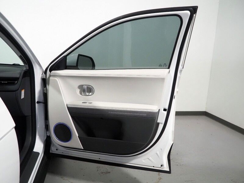 2023 Hyundai IONIQ 5 SEL AWD *NAVIGATION, SAFETY ALERTS, ADAPTIVE CRUISE, BACKUP-CAMERA, COLOR TOUCHSCREEN, HEATED SEATS/STEERING, POWER TAILGATE, WIRELESS CHARGING, ANDROID & APPLE Round Rock TX