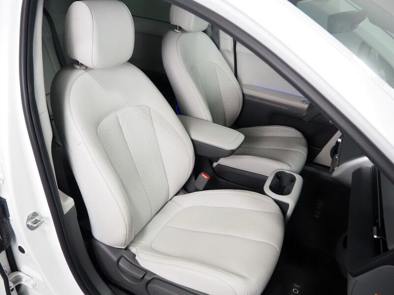 2023 Hyundai IONIQ 5 SEL AWD *NAVIGATION, SAFETY ALERTS, ADAPTIVE CRUISE, BACKUP-CAMERA, COLOR TOUCHSCREEN, HEATED SEATS/STEERING, POWER TAILGATE, WIRELESS CHARGING, ANDROID & APPLE