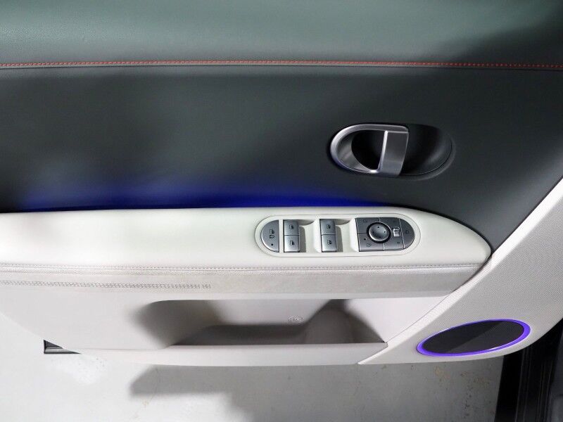 2023 Hyundai IONIQ 5 SEL AWD *NAVIGATION, SAFETY ALERTS, ADAPTIVE CRUISE, BACKUP-CAMERA, COLOR TOUCHSCREEN, HEATED SEATS/STEERING, POWER TAILGATE, WIRELESS CHARGING, ANDROID & APPLE Round Rock TX