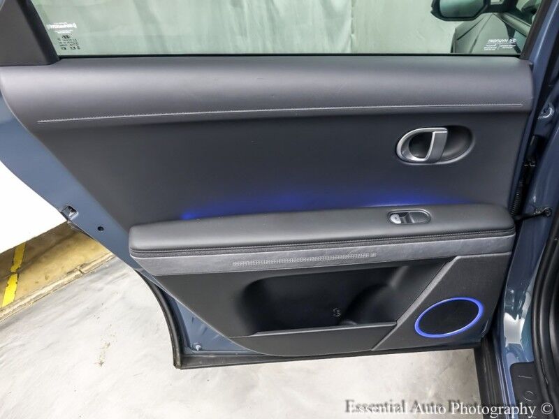 2023 Hyundai IONIQ 5 SEL PRICE INCLUDES $4000 IRS TAX CREDIT!! YOU MUST QUALIFY!! Willowbrook IL