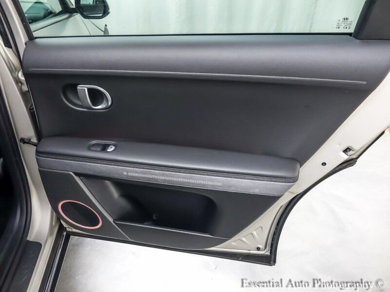 2023 Hyundai IONIQ 5 SEL PRICE INCLUDES $4000 IRS TAX CREDIT!! YOU MUST QUALIFY!! Willowbrook IL