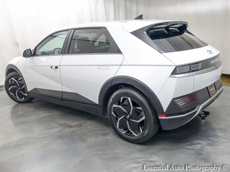 2023 Hyundai IONIQ 5 SEL PRICE INCLUDES THE $4000 ILLINOIS EV TAX CREDIT Willowbrook IL