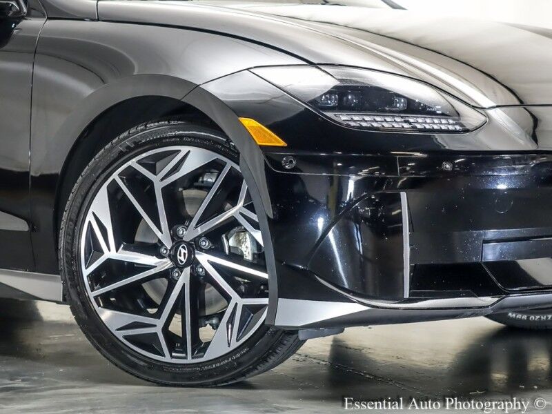 2023 Hyundai IONIQ 6 Limited PRICE INCLUDES $4000 IRS TAX CREDIT!! YOU MUST QUALIFY!! Willowbrook IL