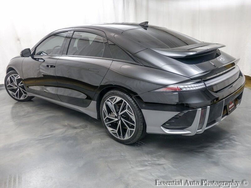 2023 Hyundai IONIQ 6 Limited PRICE INCLUDES $4000 IRS TAX CREDIT!! YOU MUST QUALIFY!! Willowbrook IL