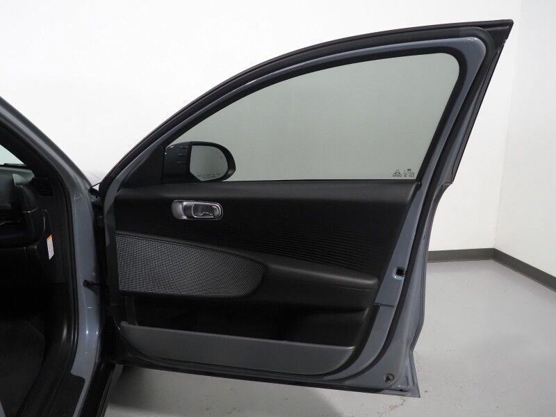 2023 Hyundai IONIQ 6 SE Standard Range *NAVIGATION, ADAPTIVE CRUISE, SAFETY ALERTS, BACKUP-CAMERA, DIGITAL COCKPIT, COLOR TOUCHSCREEN, HEATED SEATS, 18 INCH ALLOYS, ANDROID & APPLE Round Rock TX