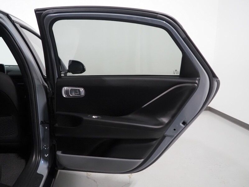 2023 Hyundai IONIQ 6 SE Standard Range *NAVIGATION, ADAPTIVE CRUISE, SAFETY ALERTS, BACKUP-CAMERA, DIGITAL COCKPIT, COLOR TOUCHSCREEN, HEATED SEATS, 18 INCH ALLOYS, ANDROID & APPLE Round Rock TX