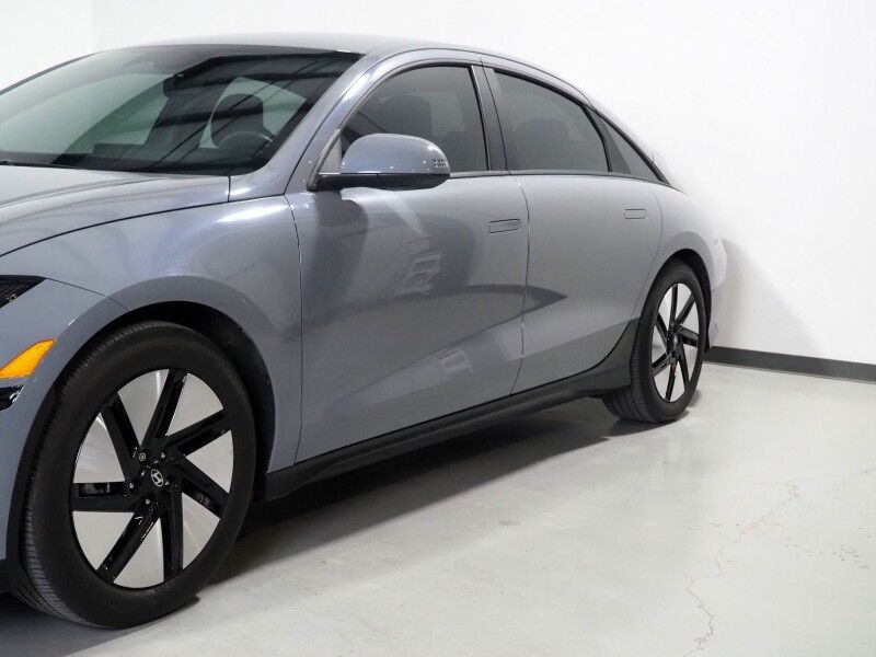 2023 Hyundai IONIQ 6 SE Standard Range *NAVIGATION, ADAPTIVE CRUISE, SAFETY ALERTS, BACKUP-CAMERA, DIGITAL COCKPIT, COLOR TOUCHSCREEN, HEATED SEATS, 18 INCH ALLOYS, ANDROID & APPLE Round Rock TX