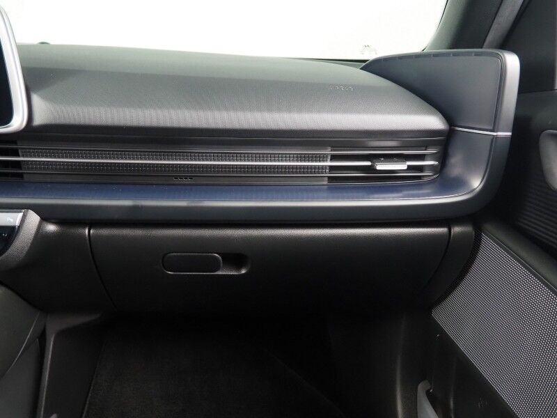 2023 Hyundai IONIQ 6 SE Standard Range *NAVIGATION, ADAPTIVE CRUISE, SAFETY ALERTS, BACKUP-CAMERA, DIGITAL COCKPIT, COLOR TOUCHSCREEN, HEATED SEATS, 18 INCH ALLOYS, ANDROID & APPLE Round Rock TX