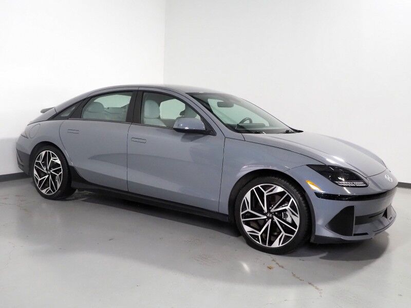 2023 Hyundai IONIQ 6 SEL (77 kWh Battery - 305 Mile Range) *NAVIGATION, ADAPTIVE CRUISE, SAFETY ALERTS, BACKUP-CAMERA, DIGITAL COCKPIT, HEATED SEATS, 20 INCH WHEELS, WIRELESS CHARGING, ANDROID & APPLE