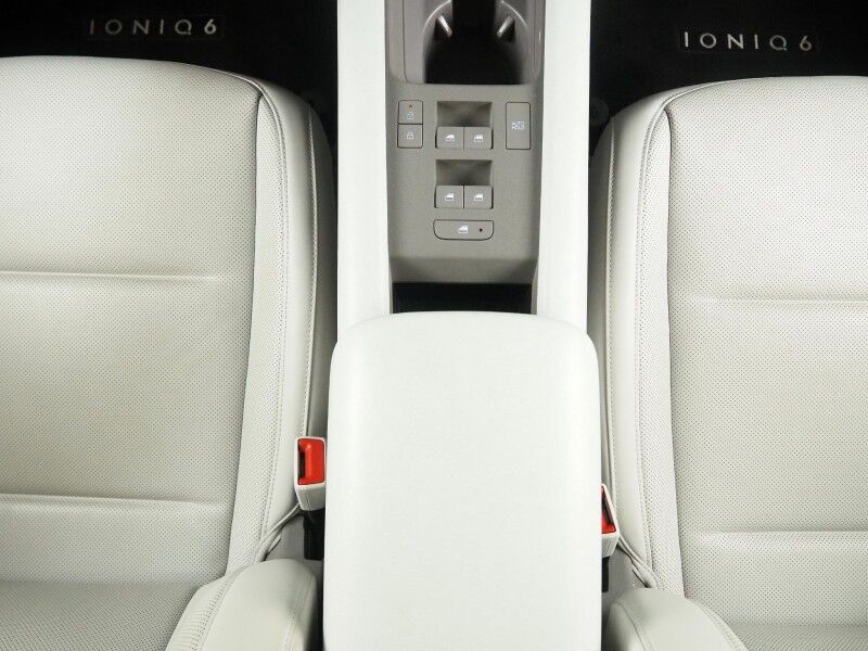 2023 Hyundai IONIQ 6 SEL *NAVIGATION, ADAPTIVE CRUISE, SAFETY ALERTS, BACKUP-CAMERA, DIGITAL COCKPIT, HEATED SEATS, 20 INCH WHEELS, WIRELESS CHARGING, ANDROID & APPLE Round Rock TX