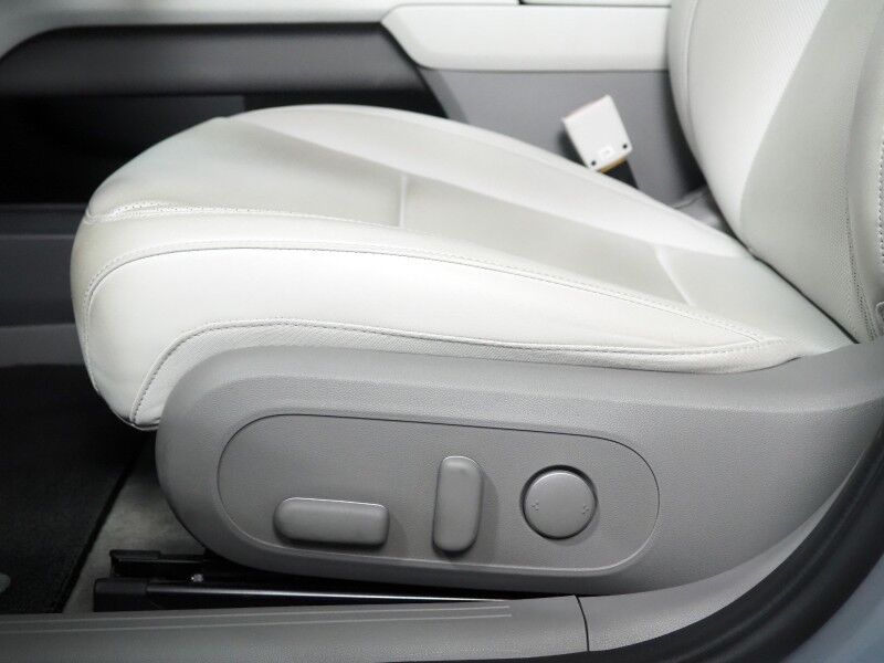 2023 Hyundai IONIQ 6 SEL *NAVIGATION, ADAPTIVE CRUISE, SAFETY ALERTS, BACKUP-CAMERA, DIGITAL COCKPIT, HEATED SEATS, 20 INCH WHEELS, WIRELESS CHARGING, ANDROID & APPLE Round Rock TX