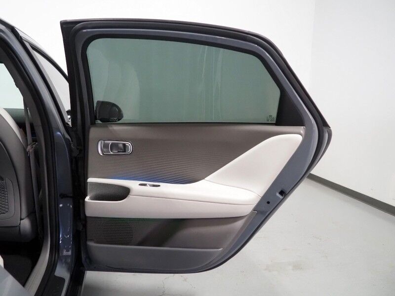 2023 Hyundai IONIQ 6 SEL *NAVIGATION, ADAPTIVE CRUISE, SAFETY ALERTS, BACKUP-CAMERA, DIGITAL COCKPIT, HEATED SEATS, 20 INCH WHEELS, WIRELESS CHARGING, ANDROID & APPLE Round Rock TX