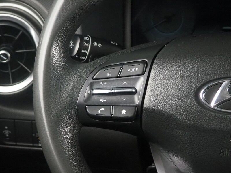 2023 Hyundai Kona Electric SE *BLIND SPOT ALERT, LANE KEEP ASSIST, COLLISION ALERT, BACKUP-CAMERA, COLOR TOUCHSCREEN, HEATED SEATS, KEYLESS ENTRY, AUTO CLIMATE CONTROL, ALLOY WHEELS, ANDROID & APPLE Round Rock TX