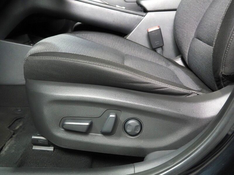2023 Hyundai Kona Electric SE *BLIND SPOT ALERT, LANE KEEP ASSIST, COLLISION ALERT, BACKUP-CAMERA, COLOR TOUCHSCREEN, HEATED SEATS, KEYLESS ENTRY, AUTO CLIMATE CONTROL, ALLOY WHEELS, ANDROID & APPLE Round Rock TX