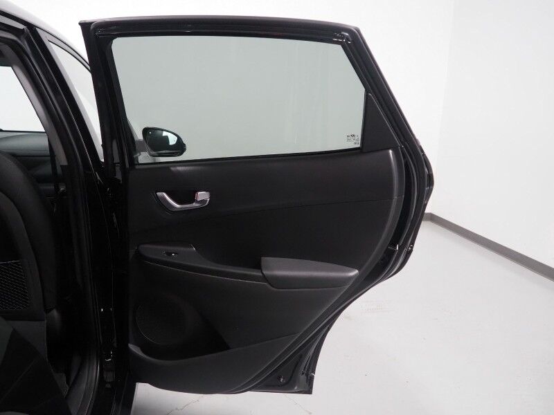 2023 Hyundai Kona Electric SE *BLIND SPOT ALERT, LANE KEEP ASSIST, COLLISION ALERT, BACKUP-CAMERA, COLOR TOUCHSCREEN, HEATED SEATS, KEYLESS ENTRY, AUTO CLIMATE CONTROL, ALLOY WHEELS, ANDROID & APPLE Round Rock TX