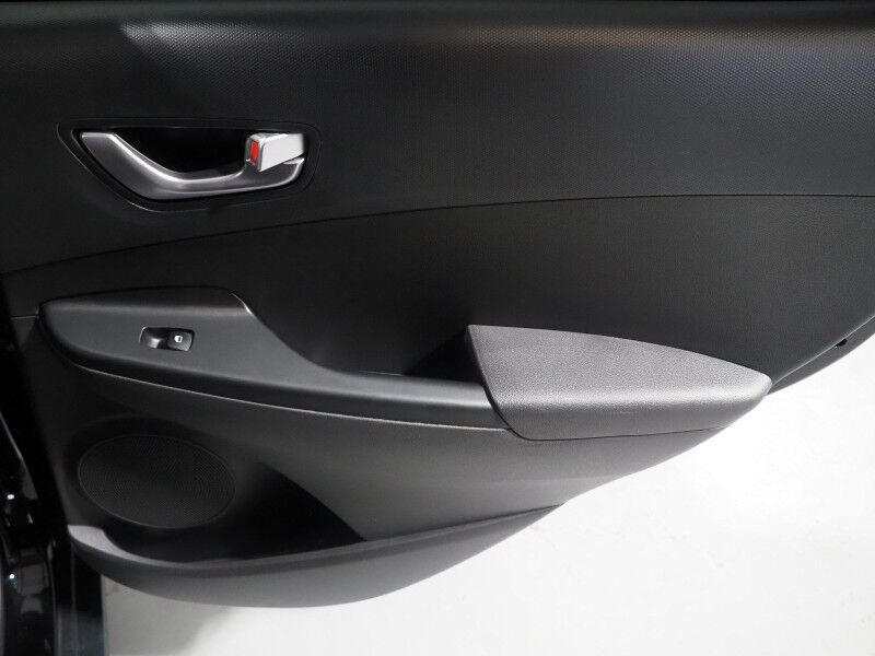 2023 Hyundai Kona Electric SE *BLIND SPOT ALERT, LANE KEEP ASSIST, COLLISION ALERT, BACKUP-CAMERA, COLOR TOUCHSCREEN, HEATED SEATS, KEYLESS ENTRY, AUTO CLIMATE CONTROL, ALLOY WHEELS, ANDROID & APPLE Round Rock TX