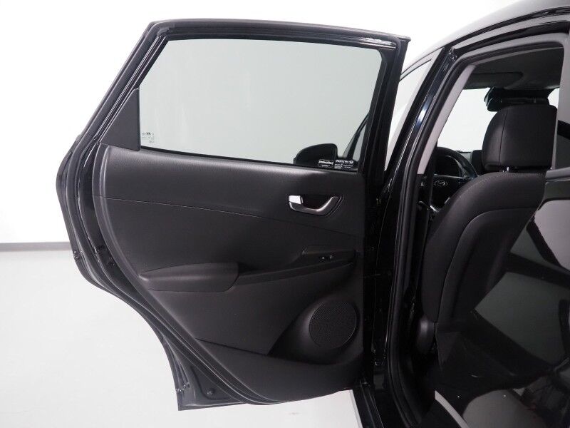 2023 Hyundai Kona Electric SE *BLIND SPOT ALERT, LANE KEEP ASSIST, COLLISION ALERT, BACKUP-CAMERA, COLOR TOUCHSCREEN, HEATED SEATS, KEYLESS ENTRY, AUTO CLIMATE CONTROL, ALLOY WHEELS, ANDROID & APPLE Round Rock TX
